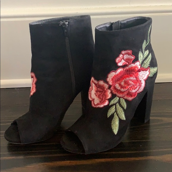 Open Toe Floral Booties - Picture 2 of 6